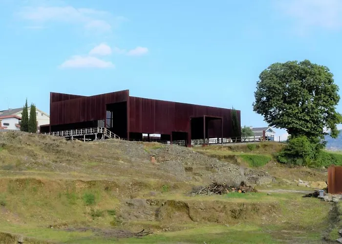 Centro - Espacoso E Confortavel - Todas As Comodidades